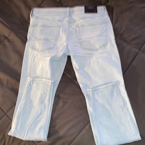 Men’s Hollister Super Skinny Advanced Stretch  distressed light jeans 32x32